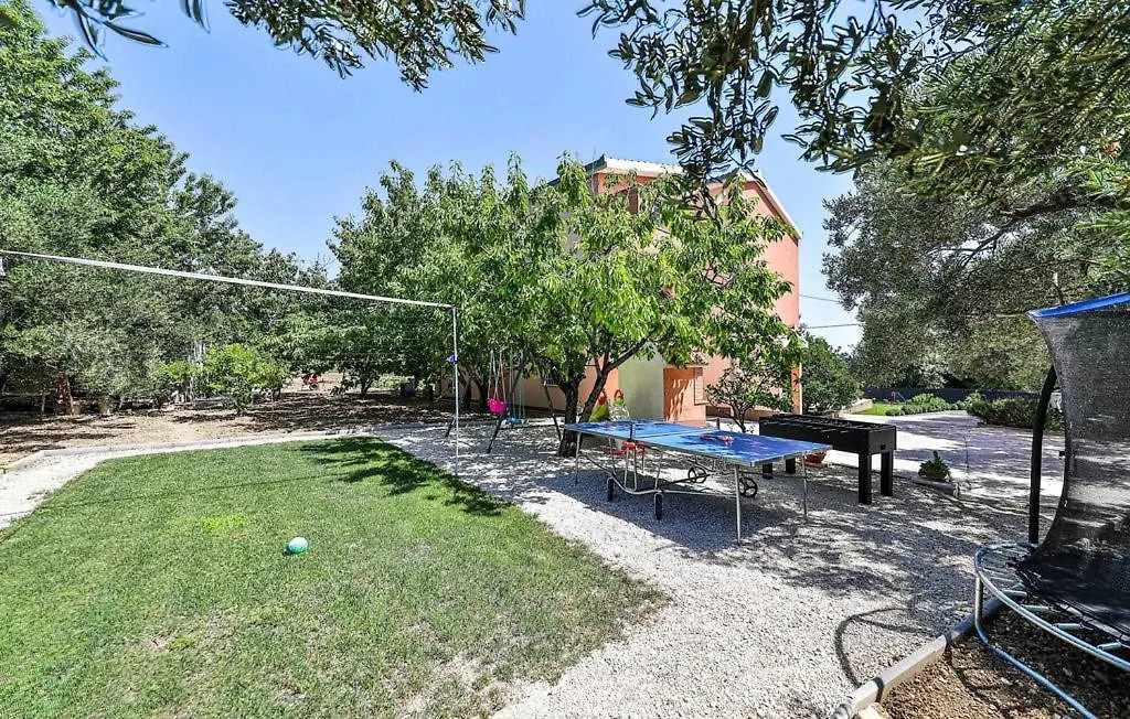Villa Lioness In Kastel Luksic, Playground & Pool Kastela
